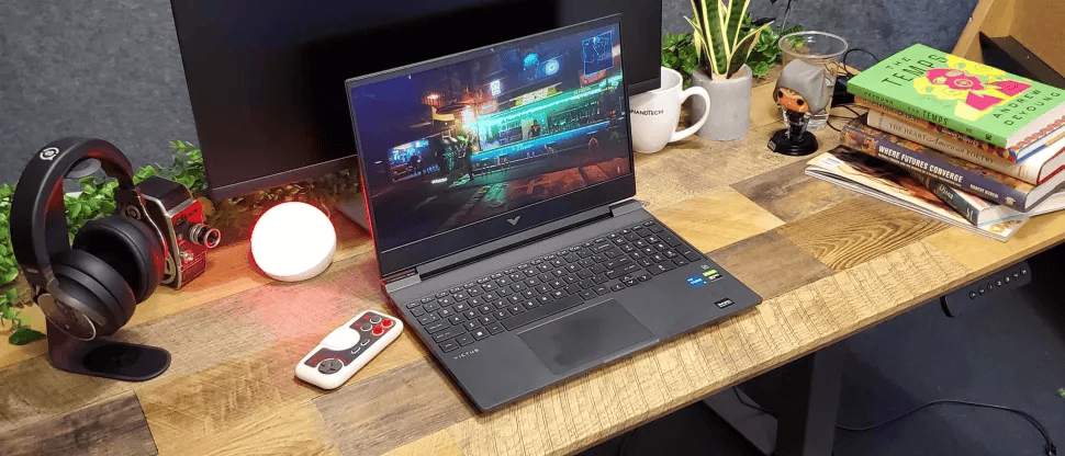 لپ تاپ 15.6 اینچی HP اچ‌ پی مدل HP Victus 15-FA0031DX پردازنده Core i5 12450H رم 8GB هارد 512GB ssd گرافیک GTX1650